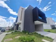 Sobrado em Condominio | 3 Dorms | 243m² priv | 2 Vagas |...