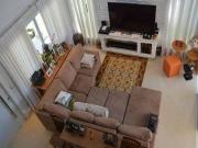 A Casa Que Reúne Tudo o Que Importa! Sobrado à Venda no...