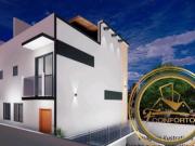 Sobrado em condomínio a venda na Vila Granada