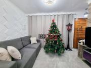 Sobrado em condomínio com 2 suítes e 2 vagas de garagem...