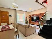 Sobrado em Condomínio com 2 Suítes e Churrasqueira na...