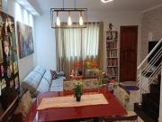 Sobrado em Condomínio com 3 dormitórios à venda, 141 m²...