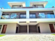 Sobrado em condominio com 3 dorms 1 suite e 2 demi...