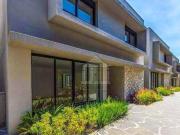 Sobrado em condomínio com 4 dormitórios à venda na...