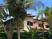 Sobrado em Condomínio em meio a Praia e Montanha