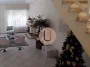 Sobrado em Condomínio Fechado!