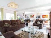 Sobrado em condomínio fechado à venda | 637m² | 3 suítes...