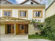 Sobrado em Condomínio Fechado à Venda – Santa Cândida,...