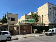 Sobrado em Condomínio Fechado c/ 3 Suítes, 2 Vagas e...