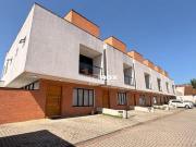 Sobrado em condomínio fechado com 3 quartos, 1 suíte à...