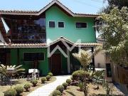 Sobrado em Condomínio Fechado com 4 dormitórios, área...