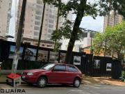 Sobrado em condomínio fechado de alto padrão, com 3...