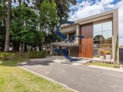 SOBRADO EM CONDOMÍNIO FECHADO UMBARÁ