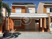 Sobrado em condomínio fechado, Village do Bosque, com 3...