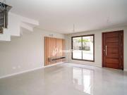 Sobrado com 3 dormitórios à venda, 127 m² por R$...