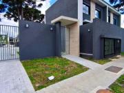 Sobrado em condomínio no Boqueirão