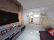 Sobrado em Granja Viana, Cotia/SP de 161m² 3 quartos à...