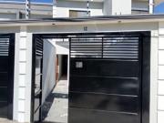 Sobrado em Jardim Amazonas, Itaquaquecetuba/SP de 75m² 2...