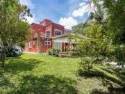 Sobrado em Jardim Amélia Pinhais