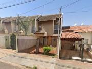 Sobrado em Jardim São Paulo, Londrina/PR de 100m² 3...