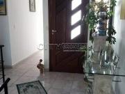 Sobrado em Jardim Santa Mena com 175.00 m², 4 quarto s,...