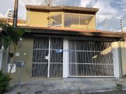 Sobrado em Loteamento Villa Branca, Jacareí/SP de 235m²...