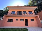 Sobrado em Prainha, Caraguatatuba/SP de 378m² 3 quartos...