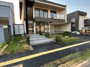 Sobrado em Residencial Goiânia Golfe Clube, Goiânia/GO...