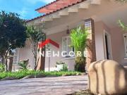 Sobrado em Rua Doutor José Éboli Jardim Itu Porto Alegre/RS