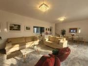 Sobrado em rua particular no Planalto Paulista Portão...