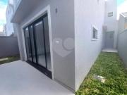 Sobrado em Santa Felicidade 03 dormitórios 041 997104652