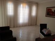 Sobrado em Setor Central Gama, Brasília/DF de 250m² 5...