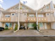Sobrado em Tarumã, Curitiba/PR de 200m² 4 quartos à...