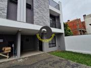 Sobrado em Uberaba, Curitiba/PR de 145m² 3 quartos à...
