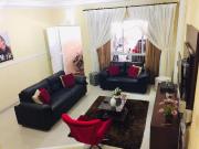 Sobrado em Vila Guilhermina, Praia Grande/SP de 170m² 3...