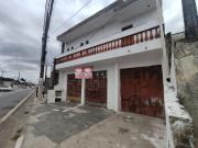 Sobrado em Vila Maria de Maggi, Suzano/SP de 250m² 2...