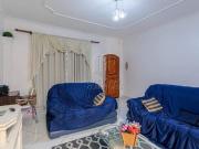 Sobrado espaçoso com piscina e área gourmet à venda na...