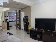 Sobrado Espaçoso com Suíte Master e Ático no Xaxim