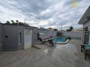 Sobrado espaçoso e moderno com piscina a 700m do mar à...