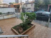 Sobrado frontal com 3 dormitÃ³rios 6 vagas de garagem