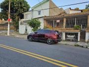 Sobrado Frontal com Edícula