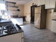 Sobrado frontal contendo 4 Dormitórios 6 vagas na Penha