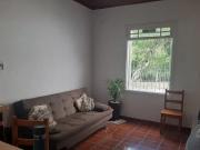 Sobrado Fundos e Casa TÃrrea mesmo terreno independentes...