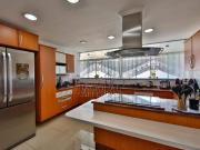 Sobrado impecável à venda na Vila Scarpelli – 3...