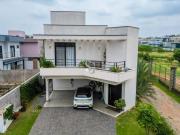 SOBRADO INCRÍVEL COM VISTA PERMANENTE PARA AS ÁREAS VERDES