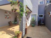 Sobrado Jardim Lancaster