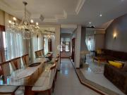 Sobrado mobiliado com 4 dormitórios e 3 vagas no bairro...