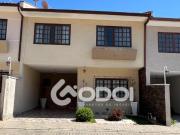 Sobrado mobiliado em Condomínio no Boqueirão, Curitiba/PR