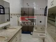 Sobrado muito bem conservado na região do bairro da...