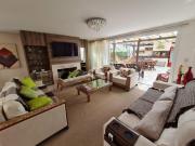 Sobrado na Beira mar com 03 Suìtes, closet, living 3...